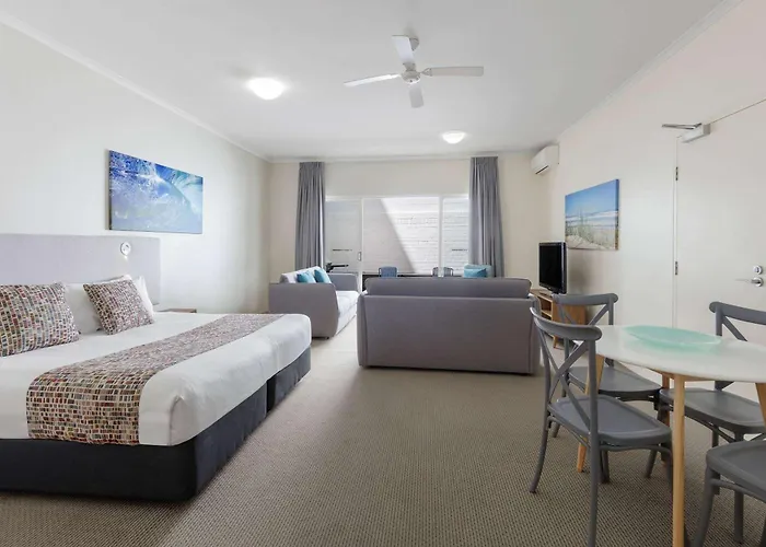 Ramada Resort By Wyndham Shoal Bay